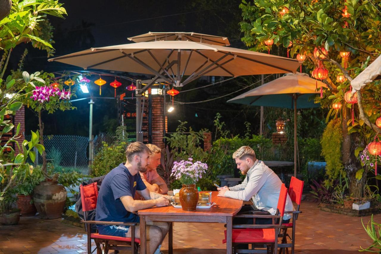 Strawberry Garden Homestay Hoi An Exteriör bild