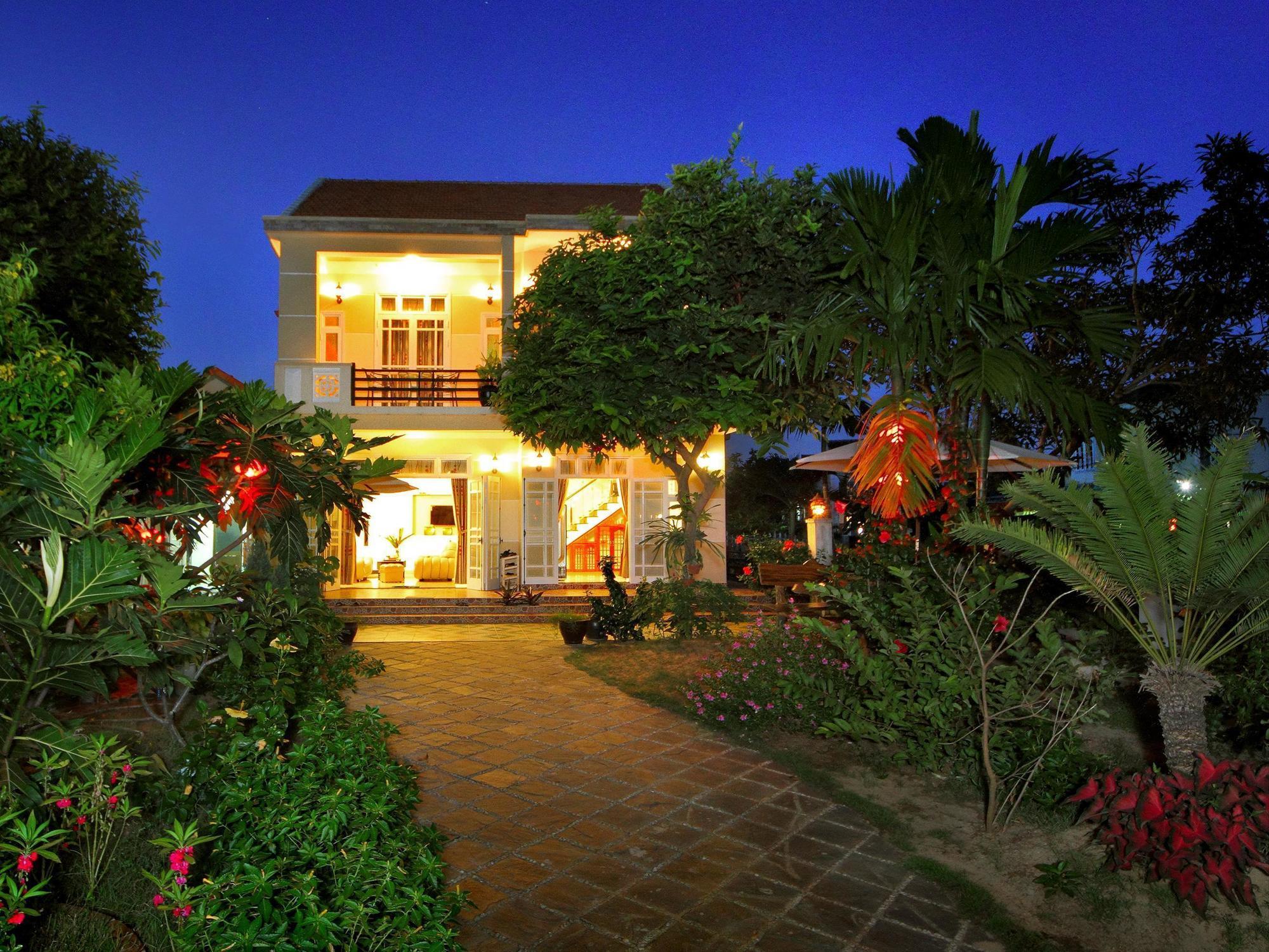 Strawberry Garden Homestay Hoi An Exteriör bild